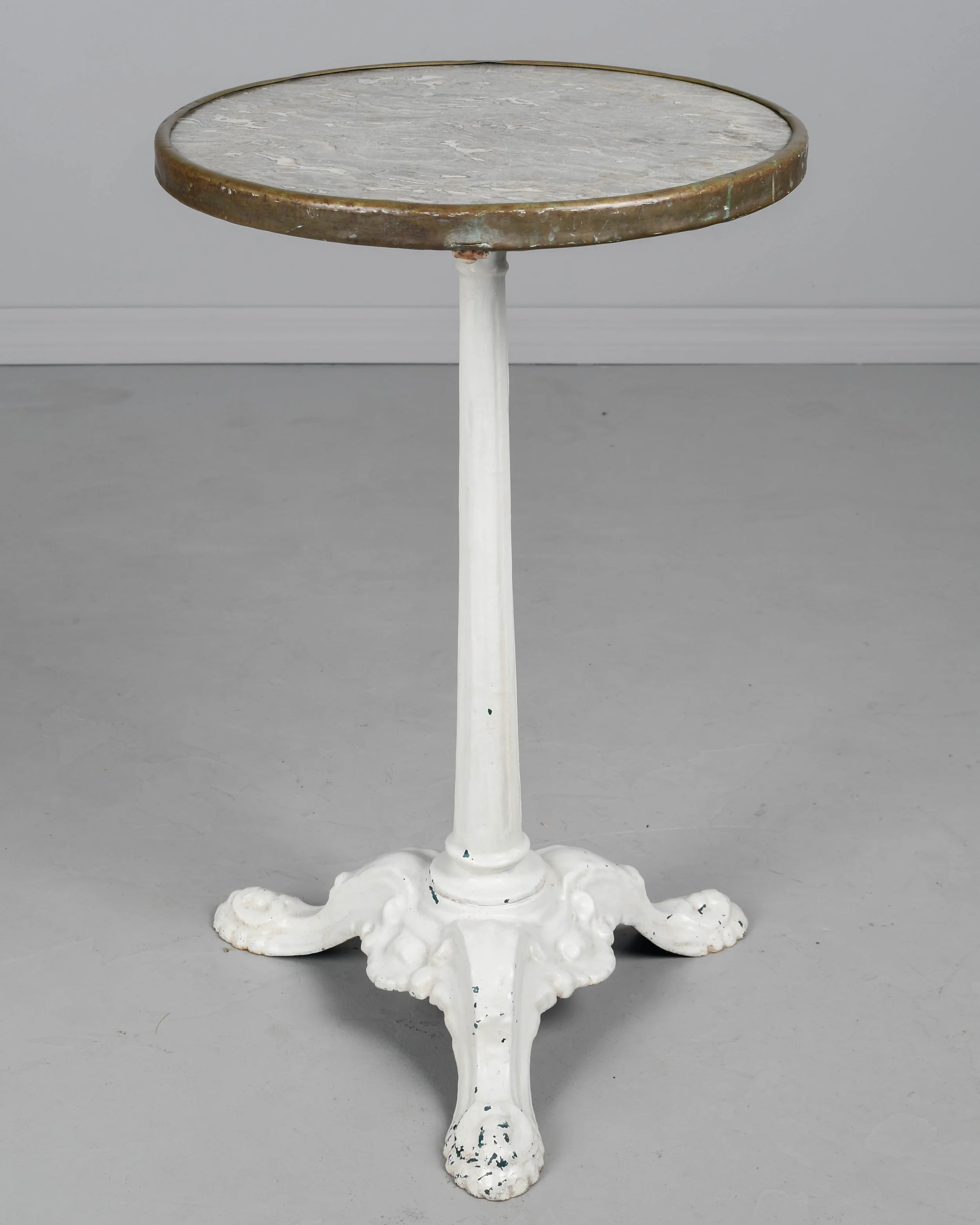 フランス アンティーク Cast Iron Round Bistro Table 19th Century French Bistro or Garden Table with Round Slate